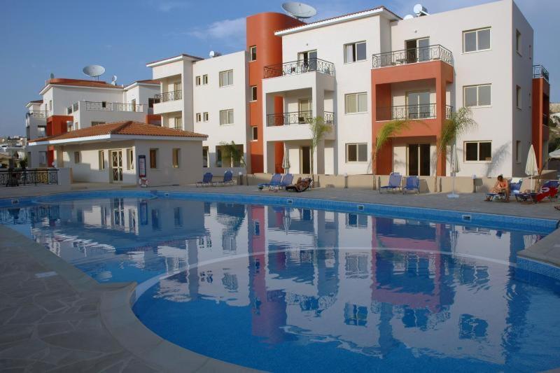 Ifestos Kings Resort Appartment Paphos Luaran gambar