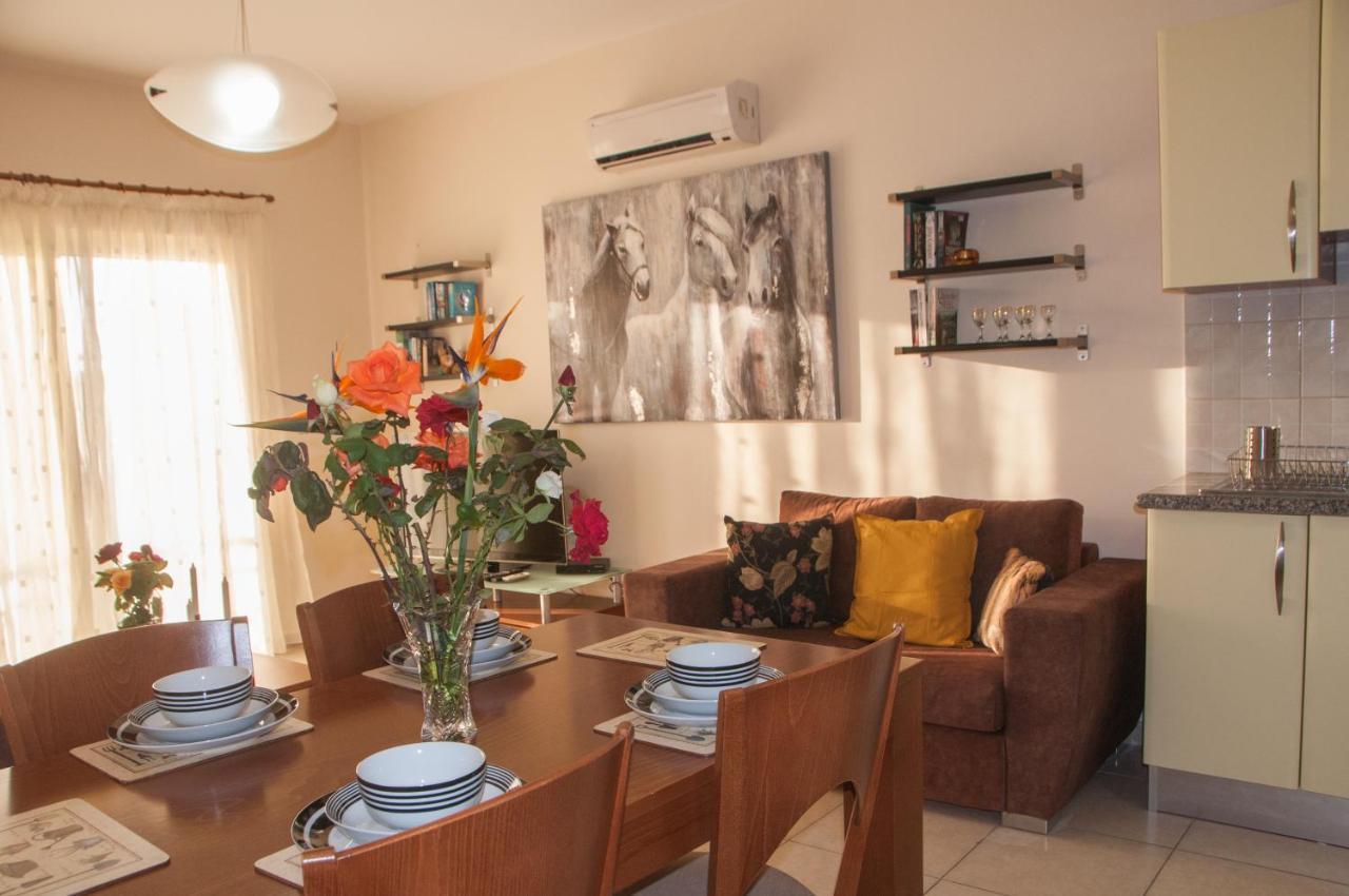 Ifestos Kings Resort Appartment Paphos Luaran gambar