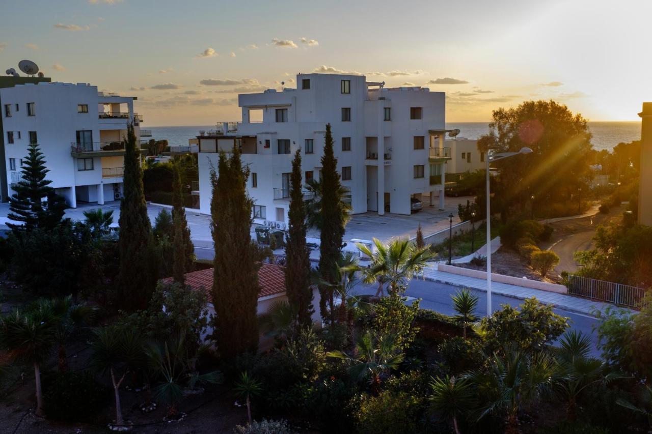 Ifestos Kings Resort Appartment Paphos Luaran gambar